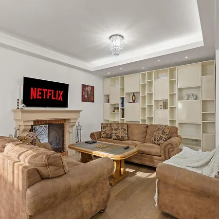 Art House Ferienhaus Bukarest
