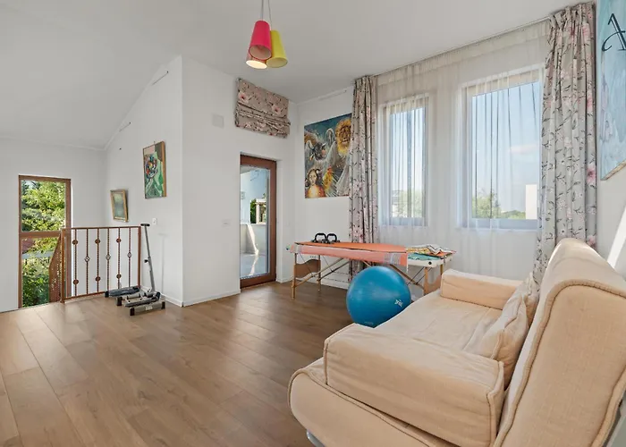 Case de vacanță Art House