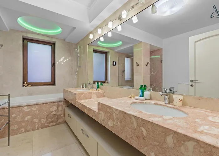 Art House * Bucureşti